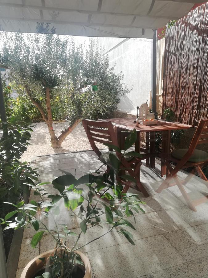 Lovely Suite 希贝尼克 外观 照片